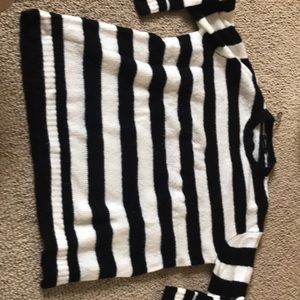 Oversized black and white sweater